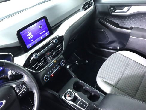 Used 2020 Ford Escape SE Sport image 33