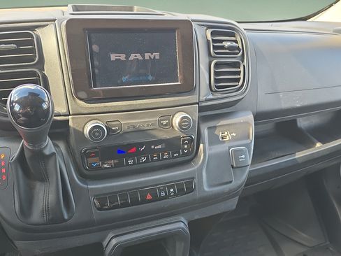 Used 2023 RAM ProMaster 2500 w/ Convenience Group FWD image 18