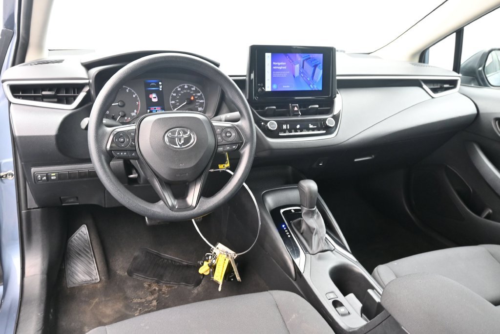 Used 2023 Toyota Corolla LE FWD image 18