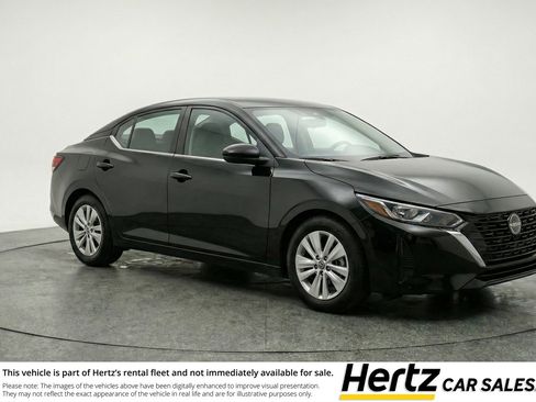 Used 2025 Nissan Sentra S image 1