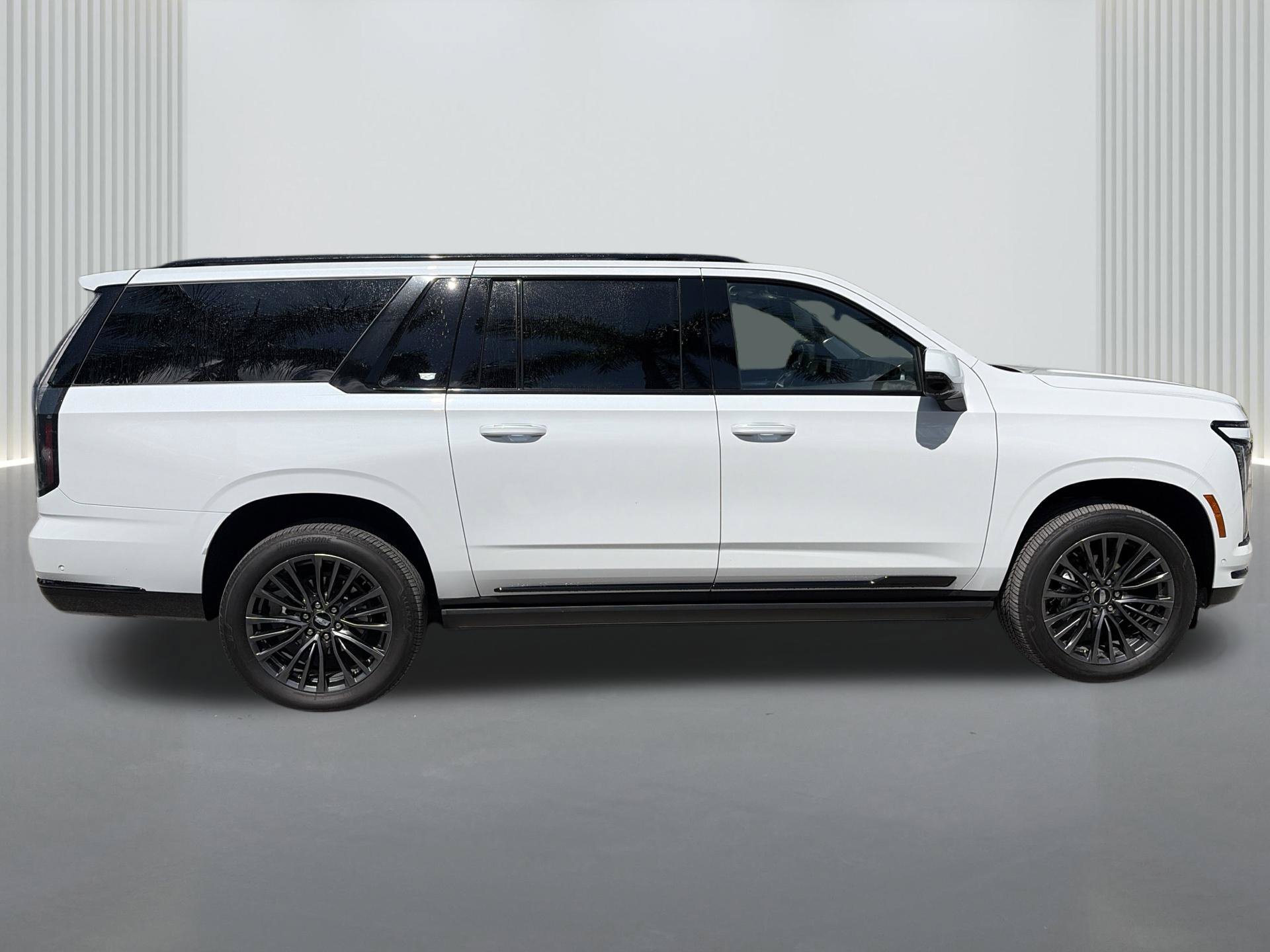 Used 2026 Cadillac Escalade ESV Platinum Sport w/ LPO, Floor Liner Package AWD/4WD image 6