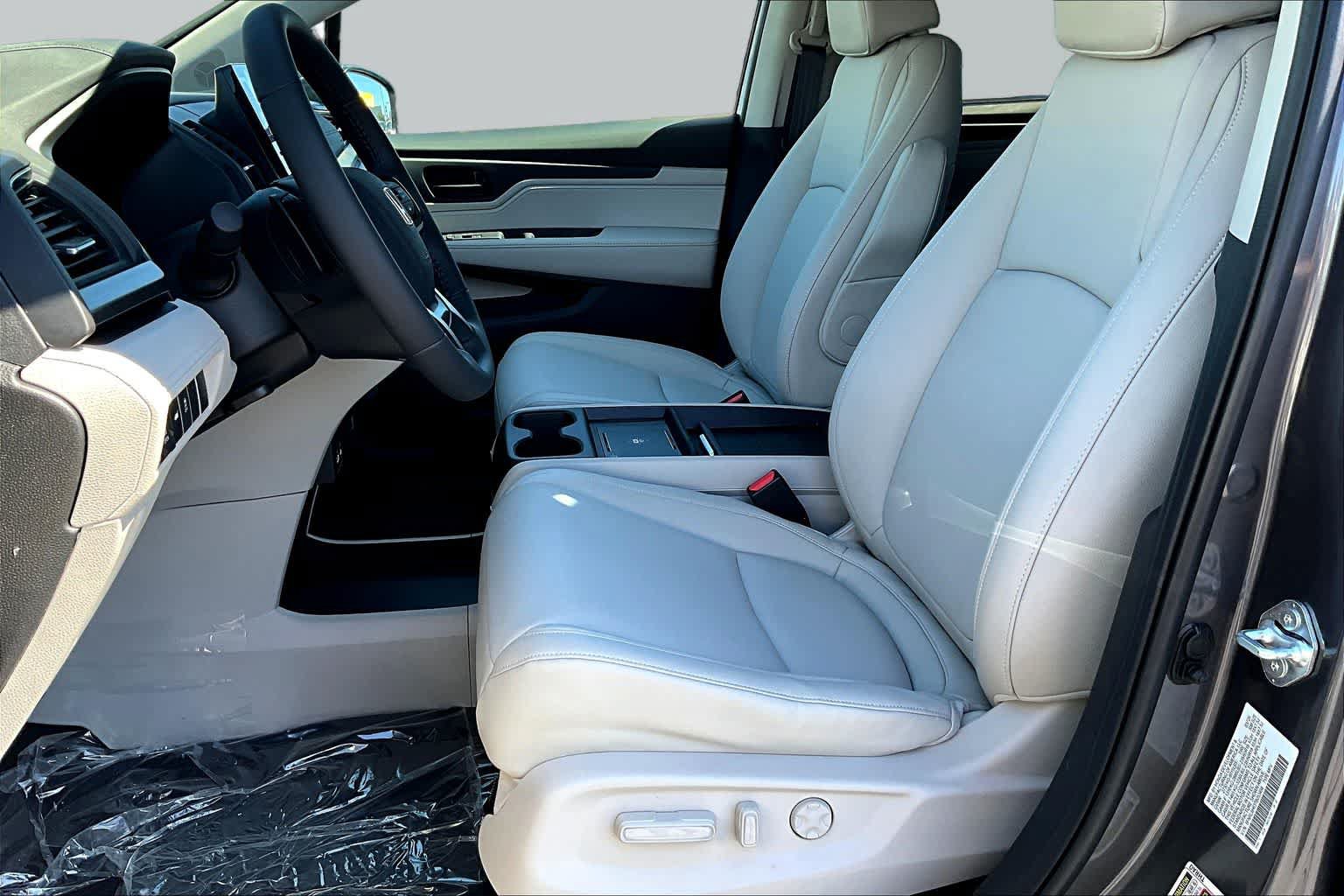 New 2026 Honda Odyssey EX-L image 9