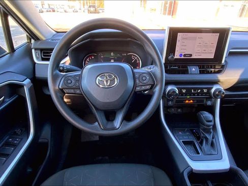 Used 2024 Toyota RAV4 XLE image 5