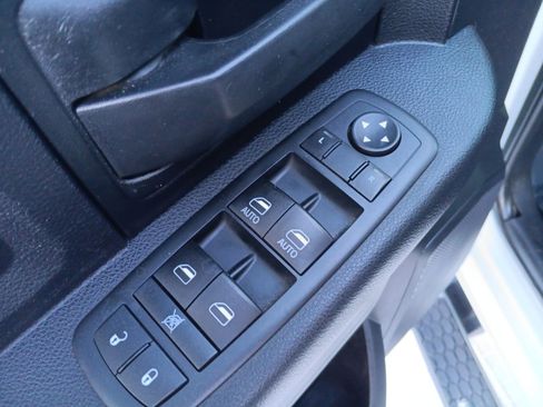 Certified 2016 RAM 2500 Tradesman w/ Chrome Appearance Group image 14