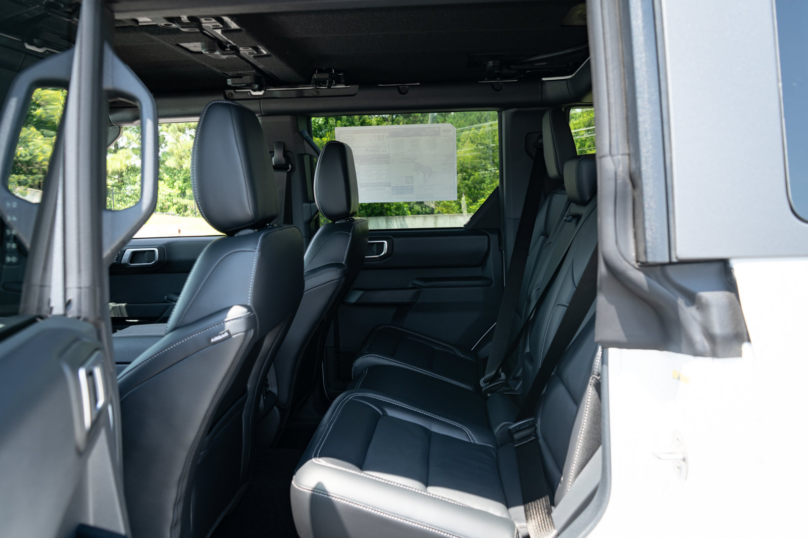 New 2026 Ford Bronco Outer Banks w/ Sasquatch Package AWD/4WD image 18