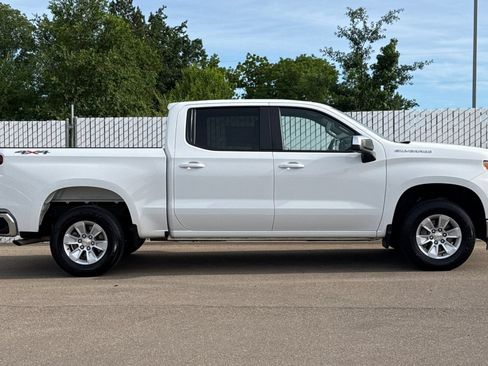 Used 2025 Chevrolet Silverado 1500 LT AWD/4WD image 3