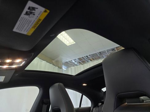 Certified 2025 Mercedes-Benz CLA 250 4MATIC image 33