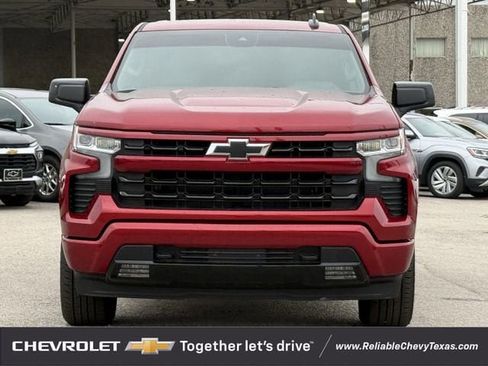 Used 2025 Chevrolet Silverado 1500 RST w/ Convenience Package II RWD image 3