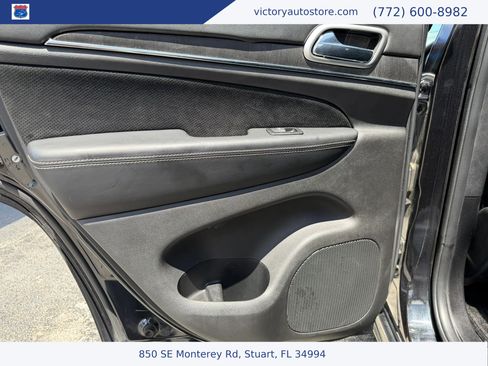 Used 2016 Jeep Grand Cherokee SRT AWD/4WD image 30