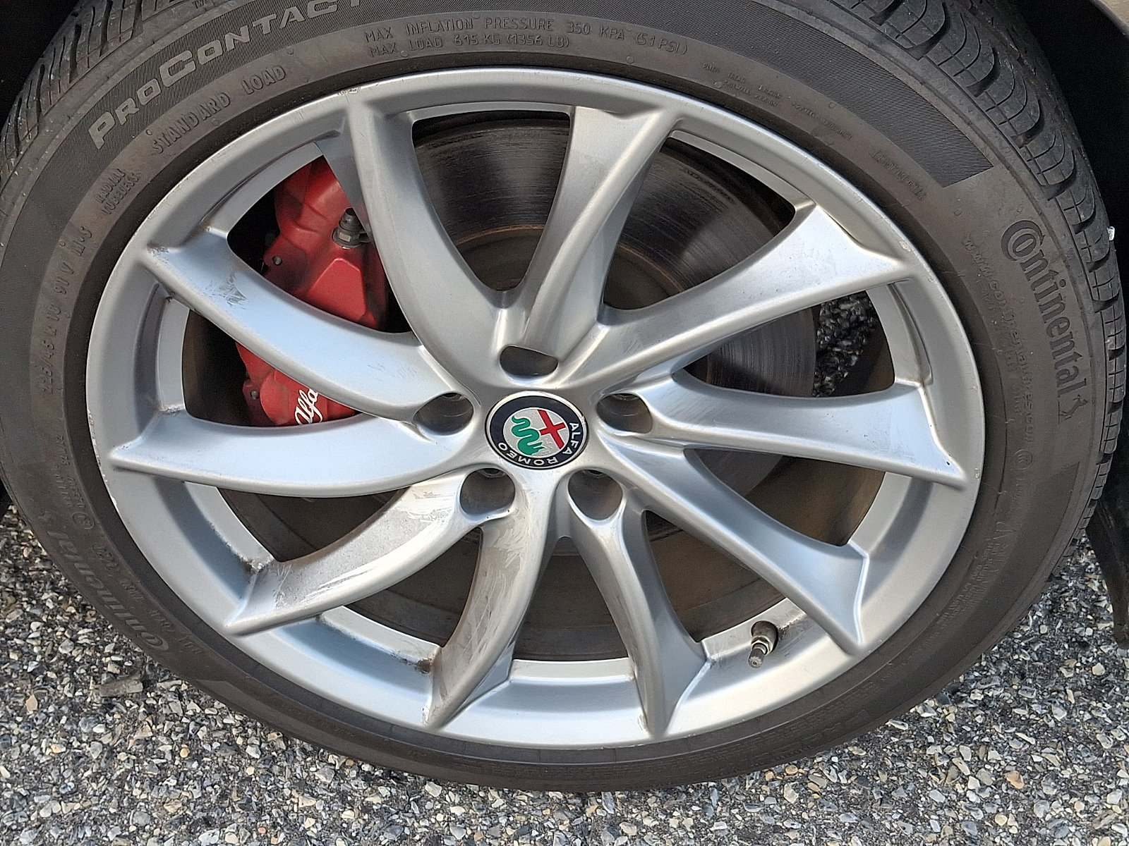 Used 2018 Alfa Romeo Giulia AWD image 8