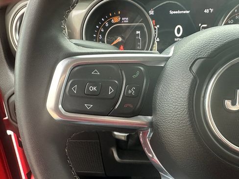 Used 2023 Jeep Wrangler Sahara image 22