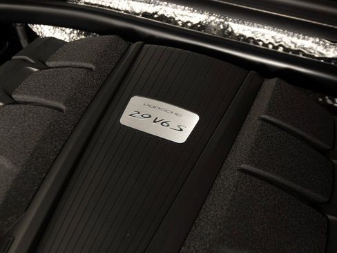 New 2026 Porsche Macan S image 37