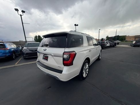 Used 2019 Ford Expedition Platinum AWD/4WD image 4