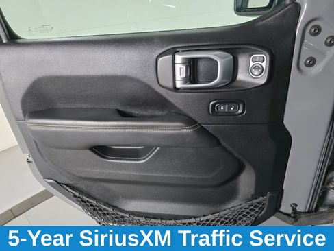 Used 2019 Jeep Wrangler Unlimited Sahara image 36