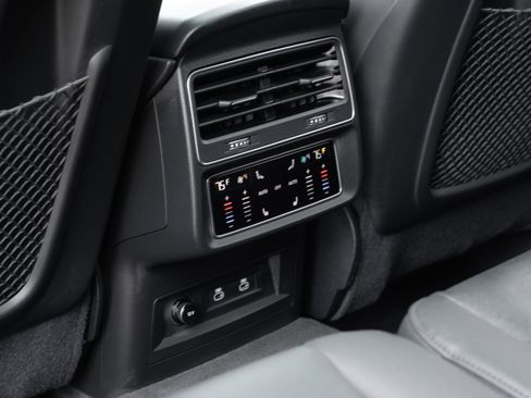 Used 2025 Audi Q7 3.0T Premium Plus w/ Premium Plus Package image 28