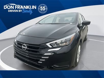New 2025 Nissan Versa S w/ Trunk Package