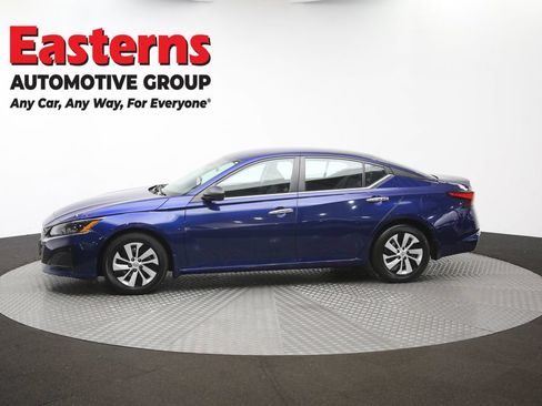 Used 2024 Nissan Altima 2.5 S FWD image 57