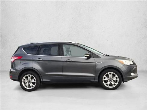 Used 2016 Ford Escape Titanium image 4