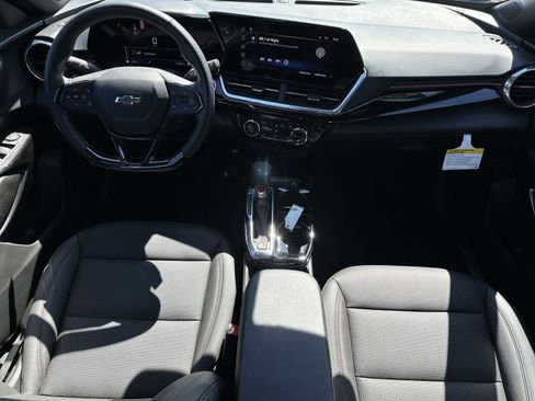 Certified 2024 Chevrolet Trax RS w/ Driver Confidence Package image 19