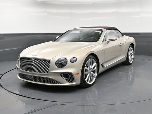 Used 2022 Bentley Continental GT image 6