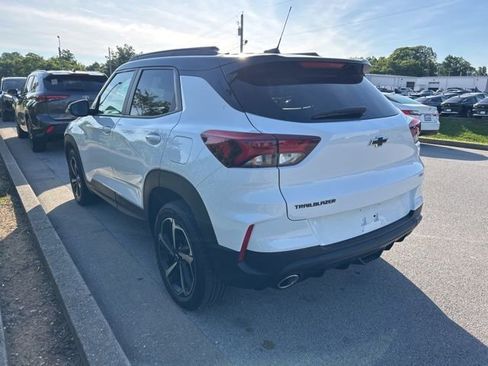 Used 2022 Chevrolet TrailBlazer RS FWD image 4