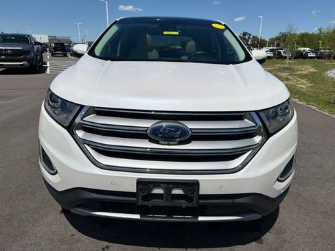 Used 2018 Ford Edge Titanium w/ Equipment Group 302A AWD/4WD image 3