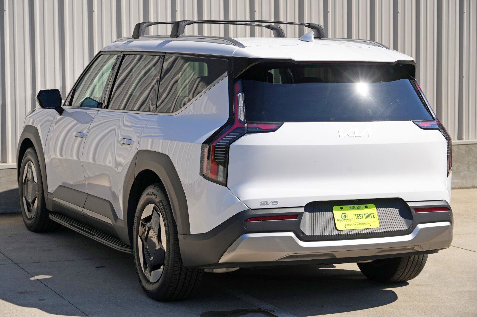 Used 2025 Kia EV9 Wind AWD/4WD image 50