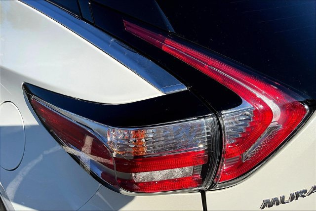 Used 2017 Nissan Murano SL FWD image 23