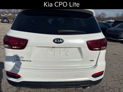 Certified 2019 Kia Sorento LX w/ LX Convenience Package image 9