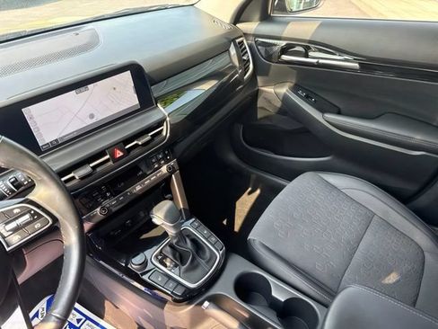Certified 2024 Kia Seltos X-Line AWD/4WD image 24