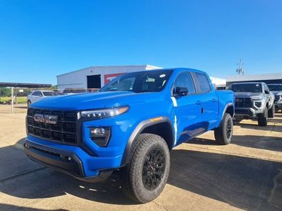 New 2026 GMC Canyon Elevation w/ Convenience Package