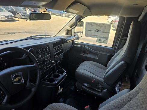 New 2025 Chevrolet Express 3500 w/ Power Convenience Package image 33