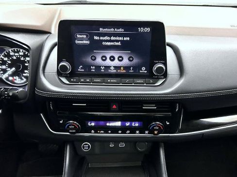 Certified 2023 Nissan Rogue SL AWD/4WD image 13