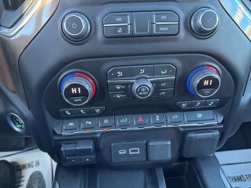 Used 2021 Chevrolet Silverado 1500 High Country w/ Technology Package image 17