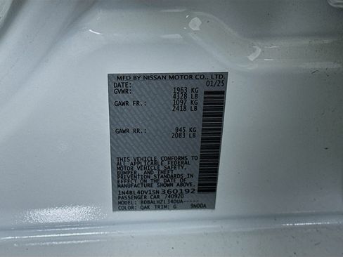 Used 2025 Nissan Altima 2.5 SV image 12