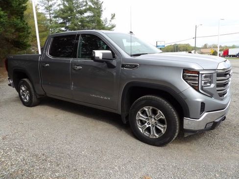 Used 2025 GMC Sierra 1500 SLT image 6