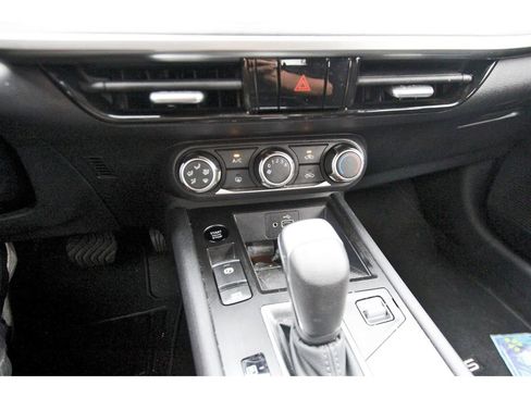 Used 2025 Nissan Kicks S FWD image 21