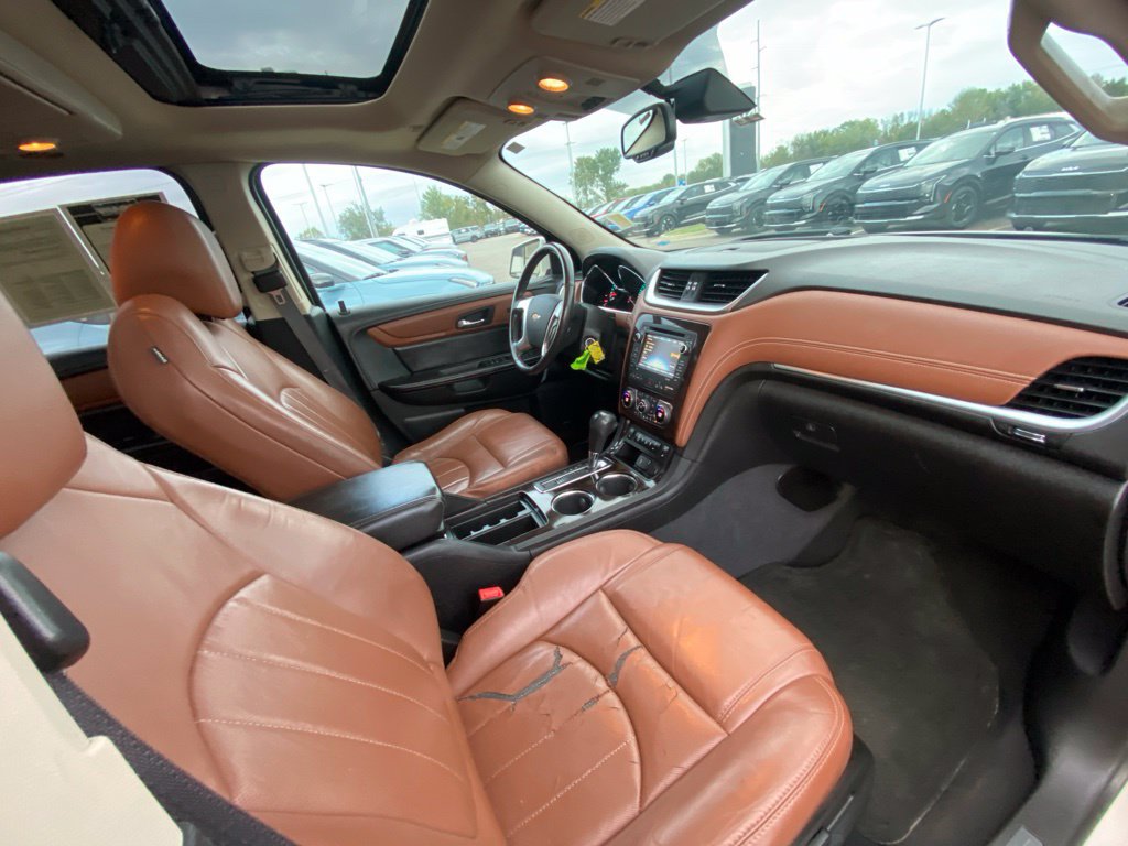 Used 2015 Chevrolet Traverse LTZ AWD/4WD image 28