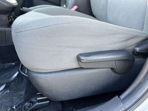 Used 2009 Toyota Matrix S image 14