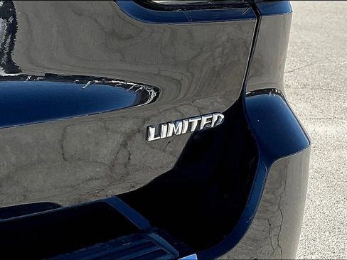 Used 2019 Jeep Grand Cherokee Limited image 33