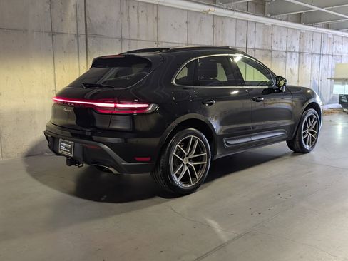 Used 2025 Porsche Macan image 9