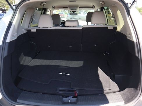 Certified 2023 Nissan Rogue SV AWD/4WD image 30