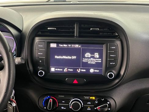 Used 2023 Kia Soul LX image 21