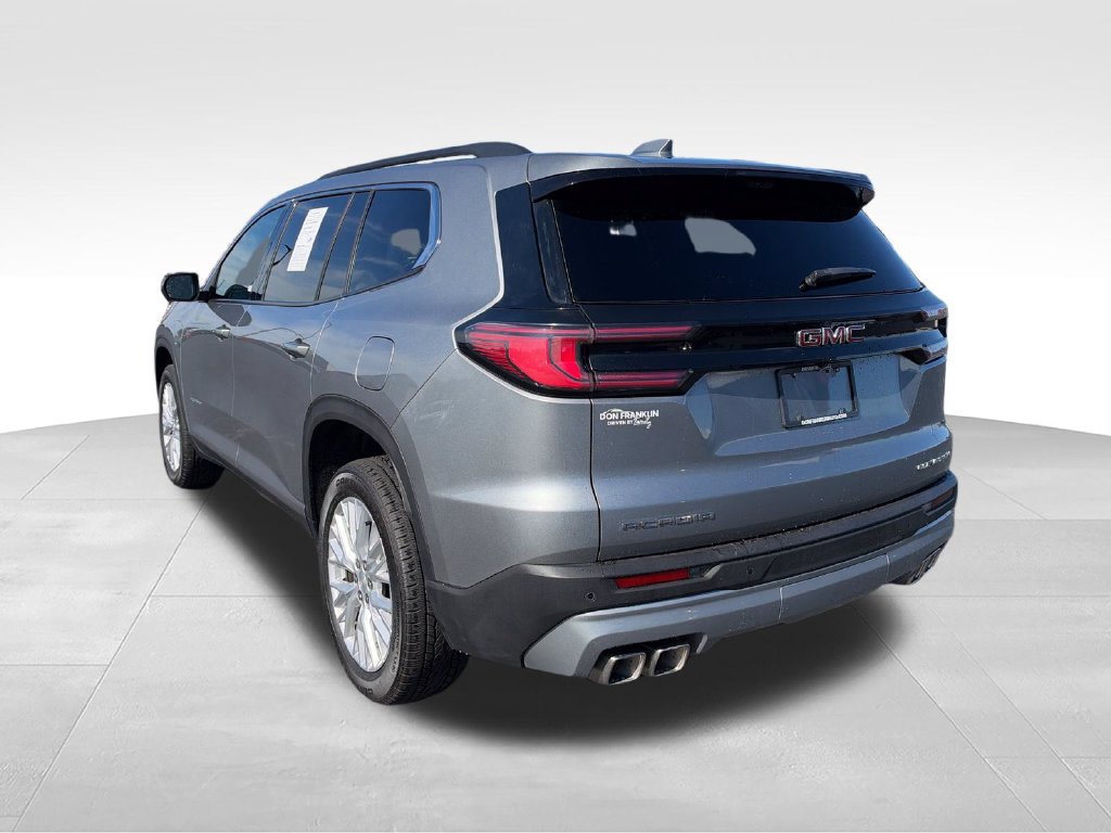Used 2026 GMC Acadia Elevation w/ Elevation Premium Package FWD image 3
