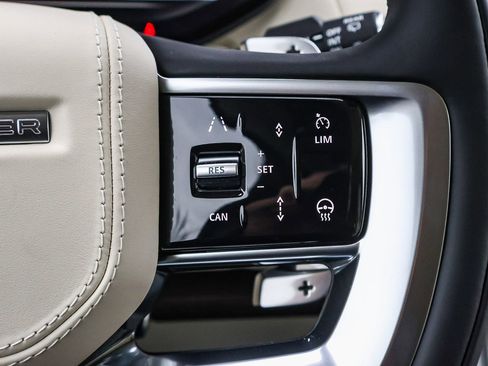 New 2026 Land Rover Range Rover SE image 35