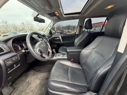 Used 2016 Toyota 4Runner Limited image 11