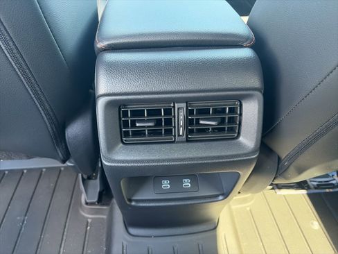 Used 2024 Honda CR-V Sport-L image 10