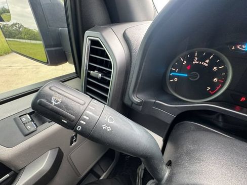 Used 2016 Ford F150 XLT AWD/4WD image 12