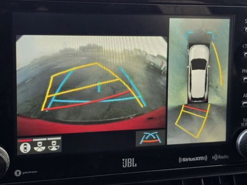 Used 2021 Toyota RAV4 Limited image 6