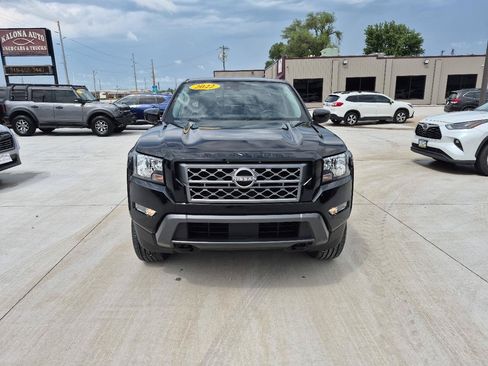 Used 2022 Nissan Frontier SV AWD/4WD image 3